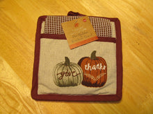 Load image into Gallery viewer, Fall Pot Holder &amp; Kitchen Towel
